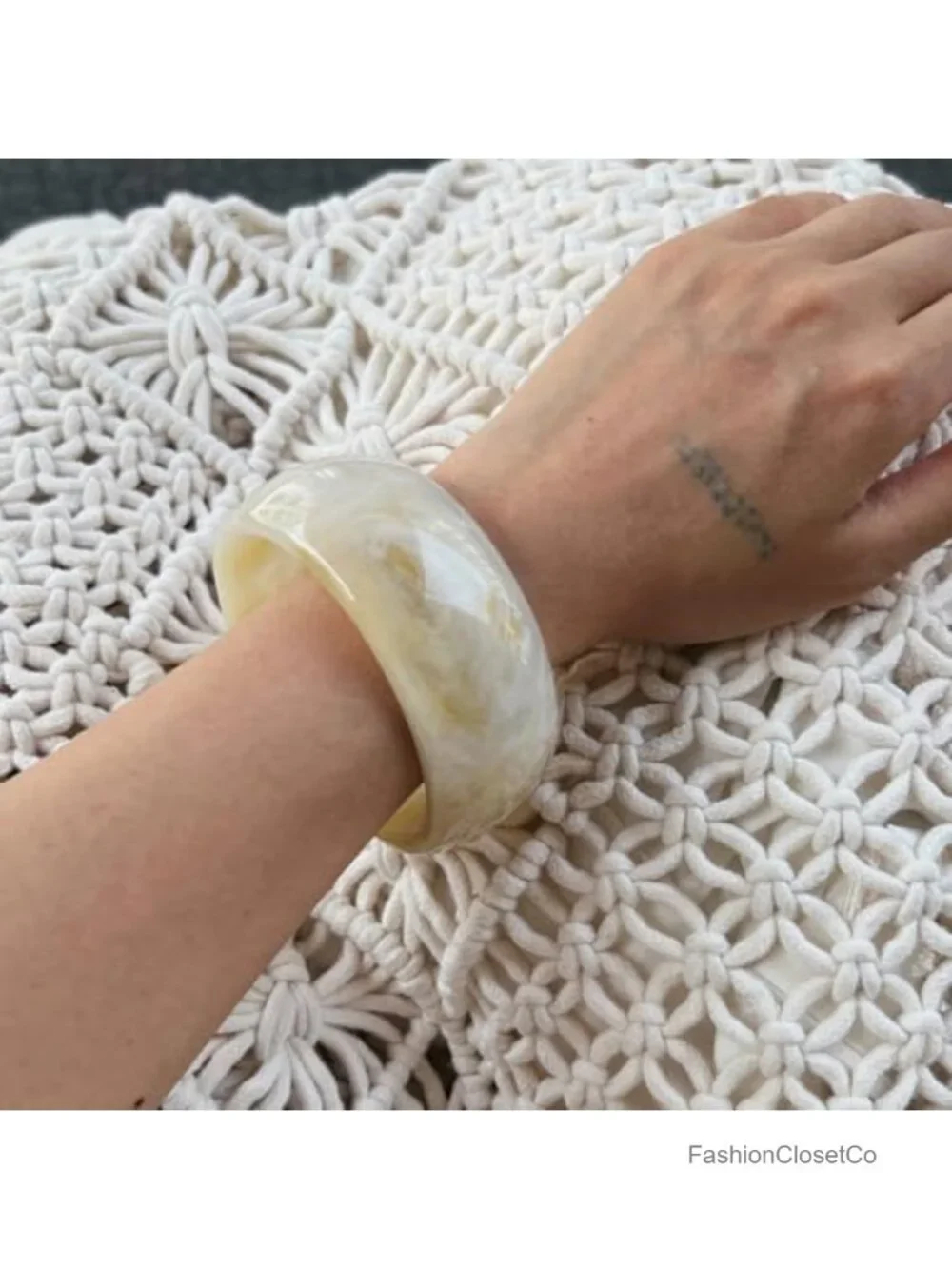 3 Pcs Acrylic Resin Bangle Set Wide Cuff Unisex Stretch Bracelets